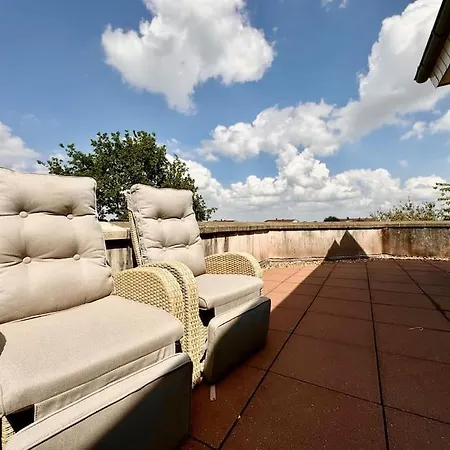 Penthouse Stadtrand Mageburg, Vollausgestattet Lejlighed