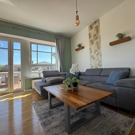 Apartment Penthouse Stadtrand Mageburg, Vollausgestattet